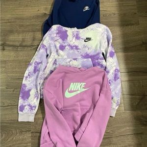 Nike sweater bundle girls